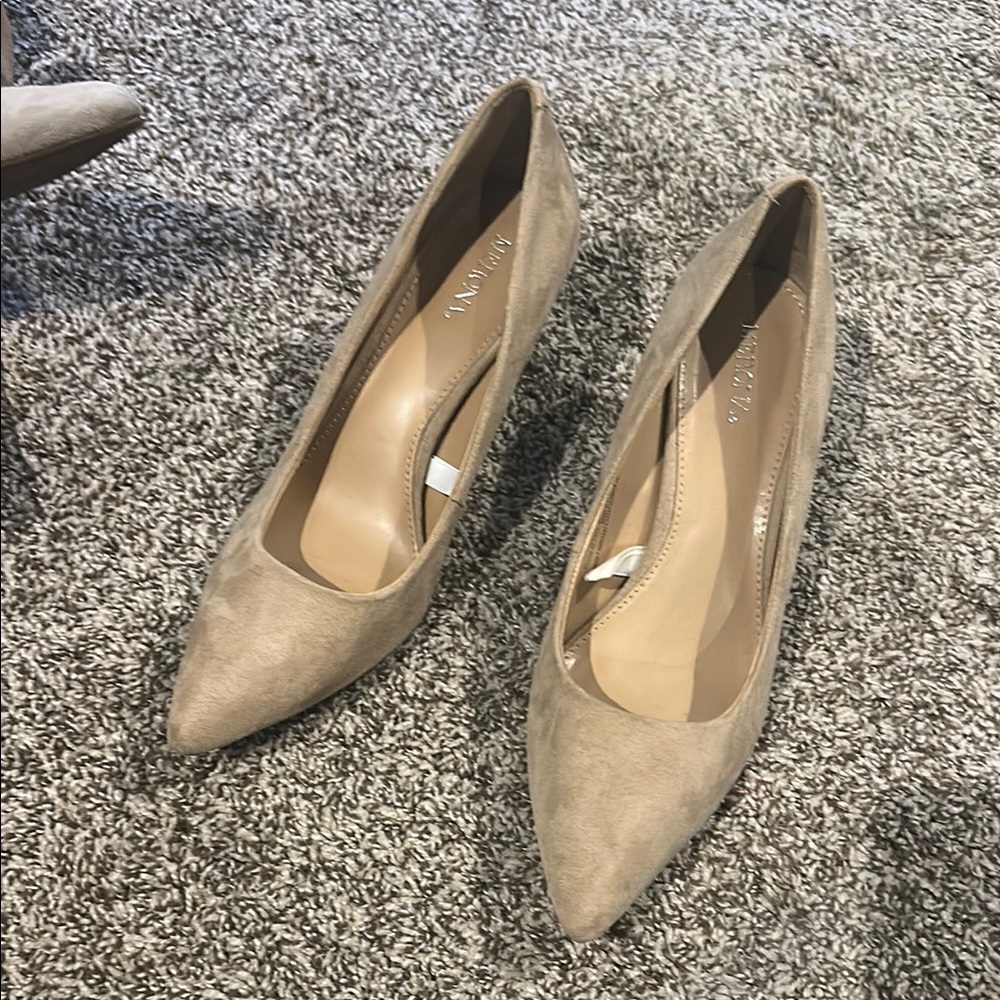 Elegant Tan Suede Women's Pumps